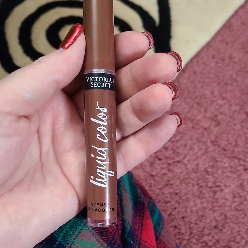 Victoria's Secret Liquid Color Intense Lip Lacquer — Brown